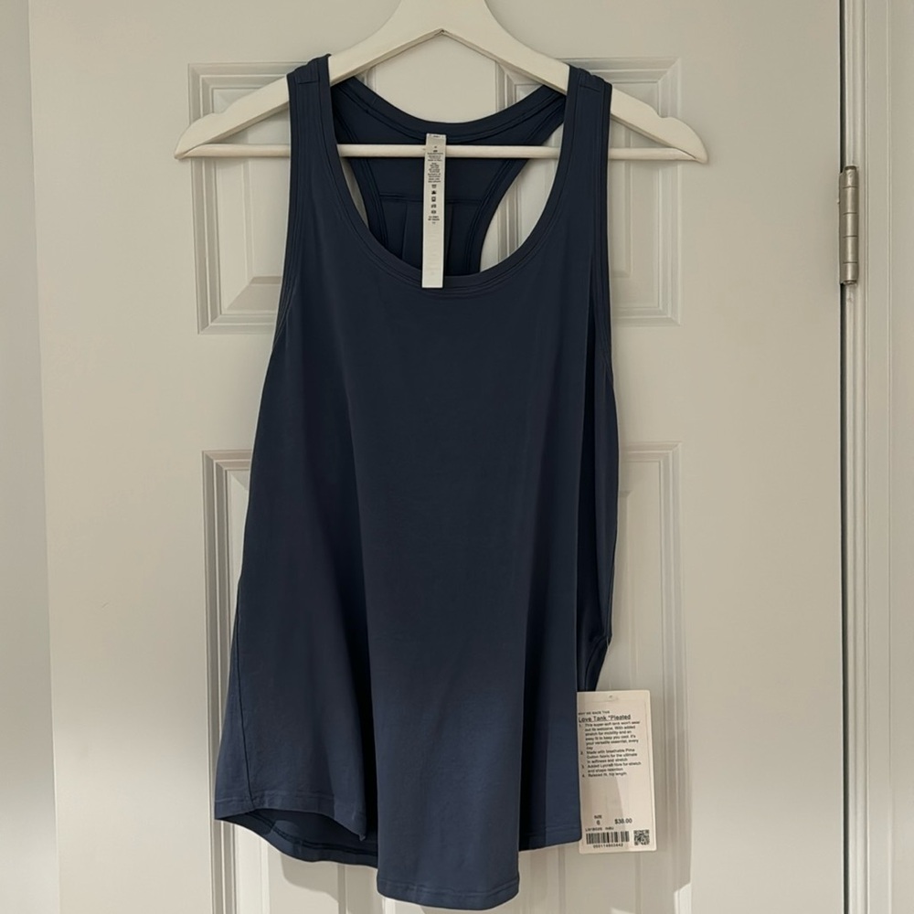 NWT. Lululemon Love Tank *Pleated. Size 6. Color INBU